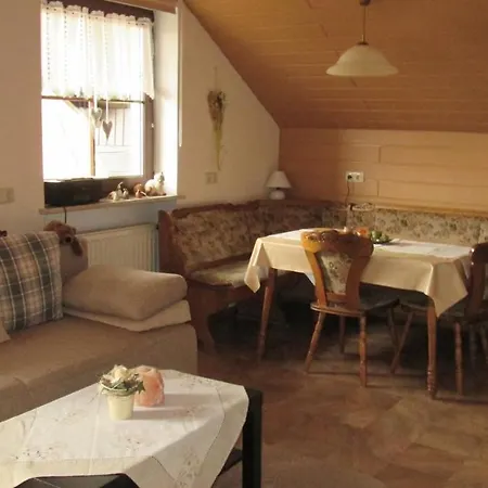 Lägenhet Haus Resi Mähring